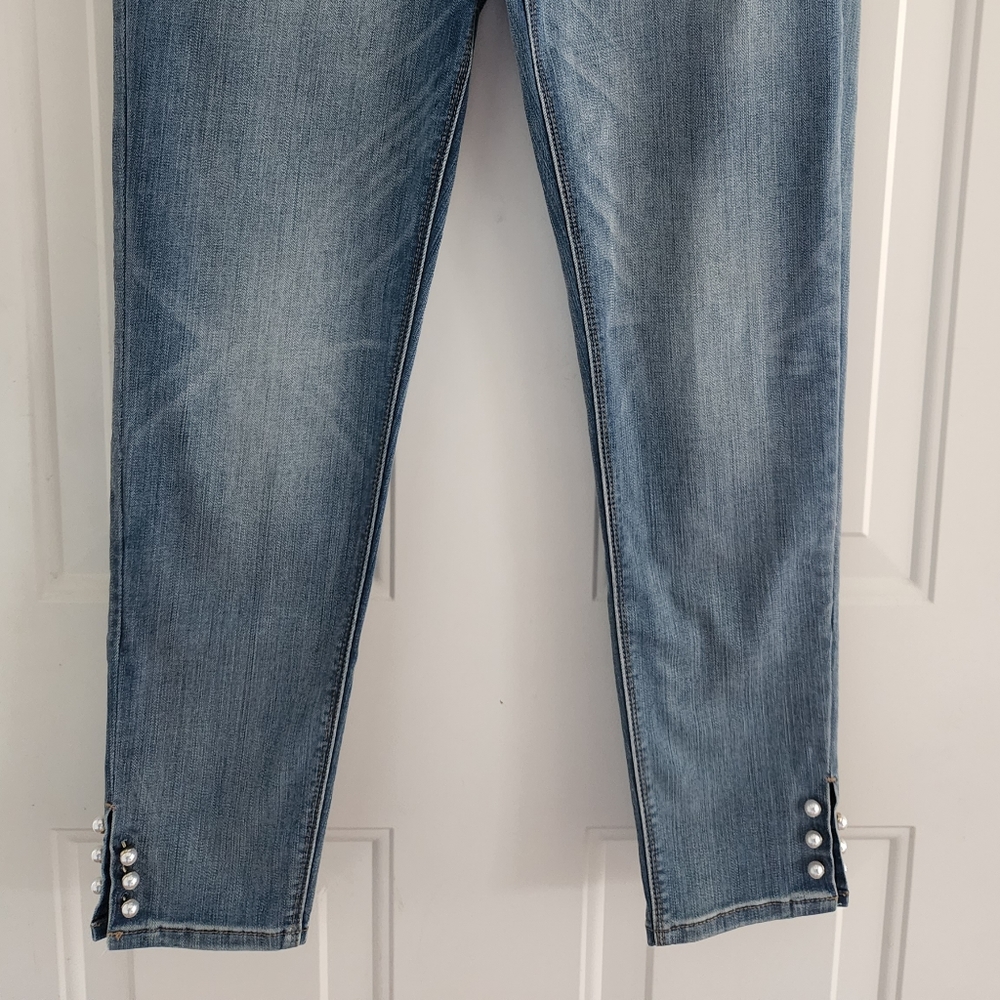 Crop jeans with pearls
